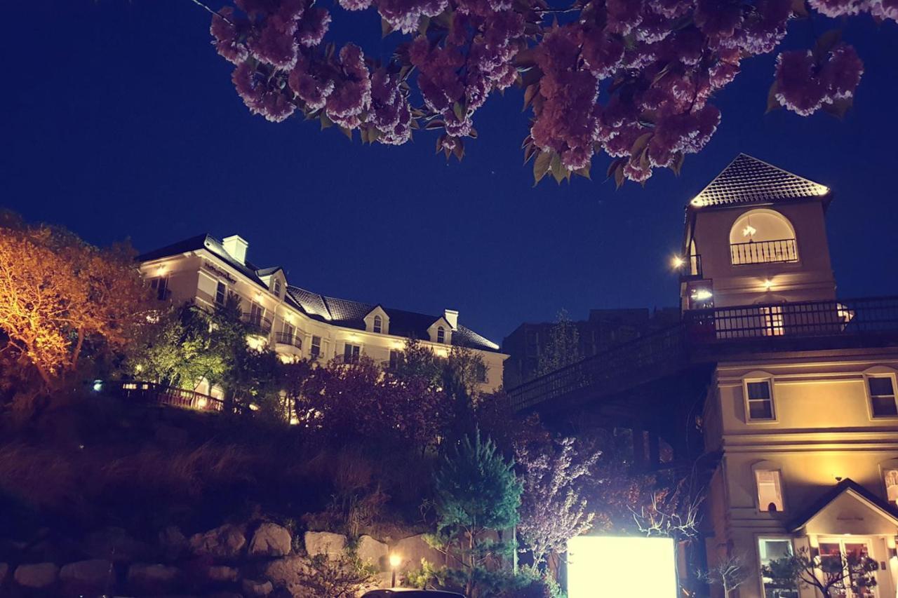 江陵市 十一月旅馆酒店 外观 照片